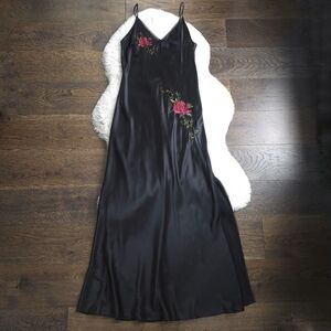 Vintage Victoria Secret Deadstock 2002 Whimsigoth Roses Silk Slip Dress